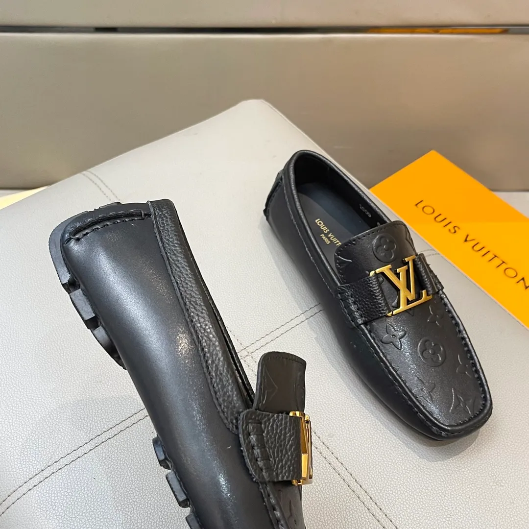 Factory price: 460💰LV men's beanie shoes 2025 official website synchronization <market top version> cowhide pressed grid ➕ black cow lining original packaging. Size 38-45